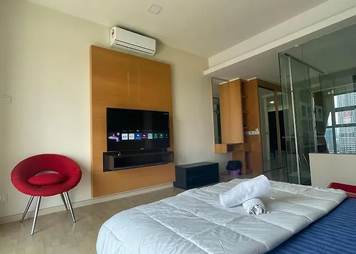 Stylish Romantic Couples Getaway At Kl City 1419